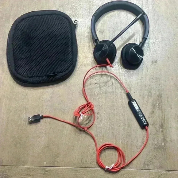 Poly USB corded headset 3300 series, new with case. - Picture 1 of 5